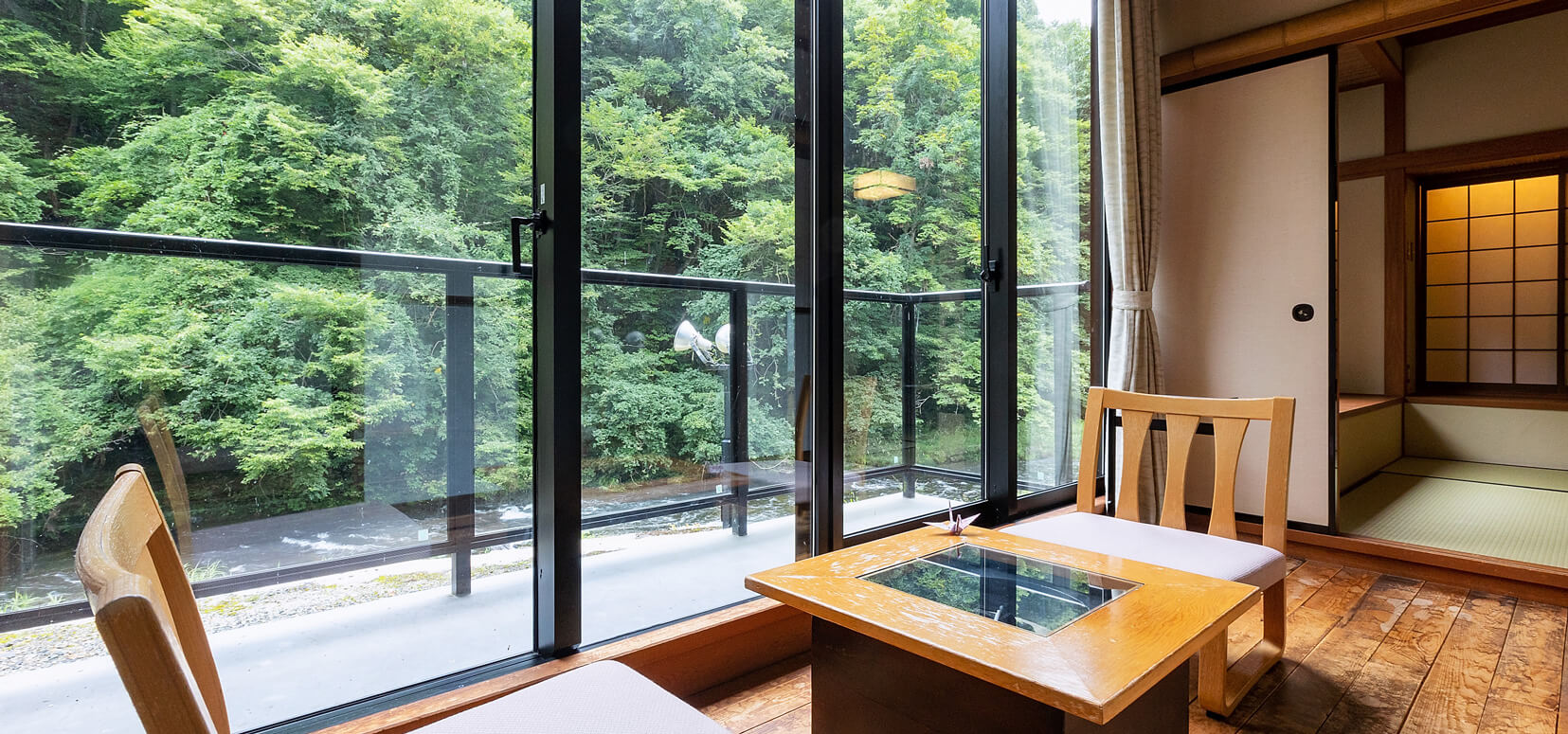 牡丹の間【渓流側】